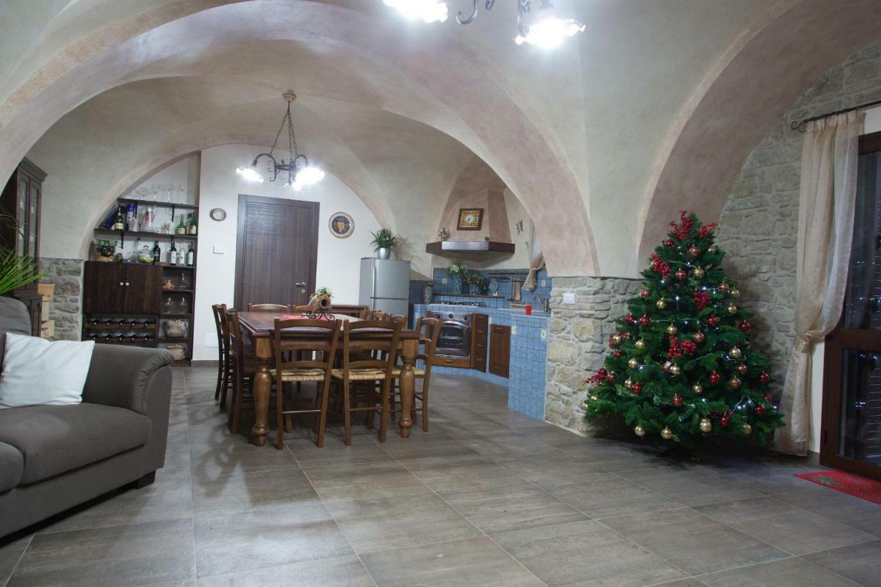 Bed & Breakfast Via Venezia Regalbuto ภายนอก รูปภาพ